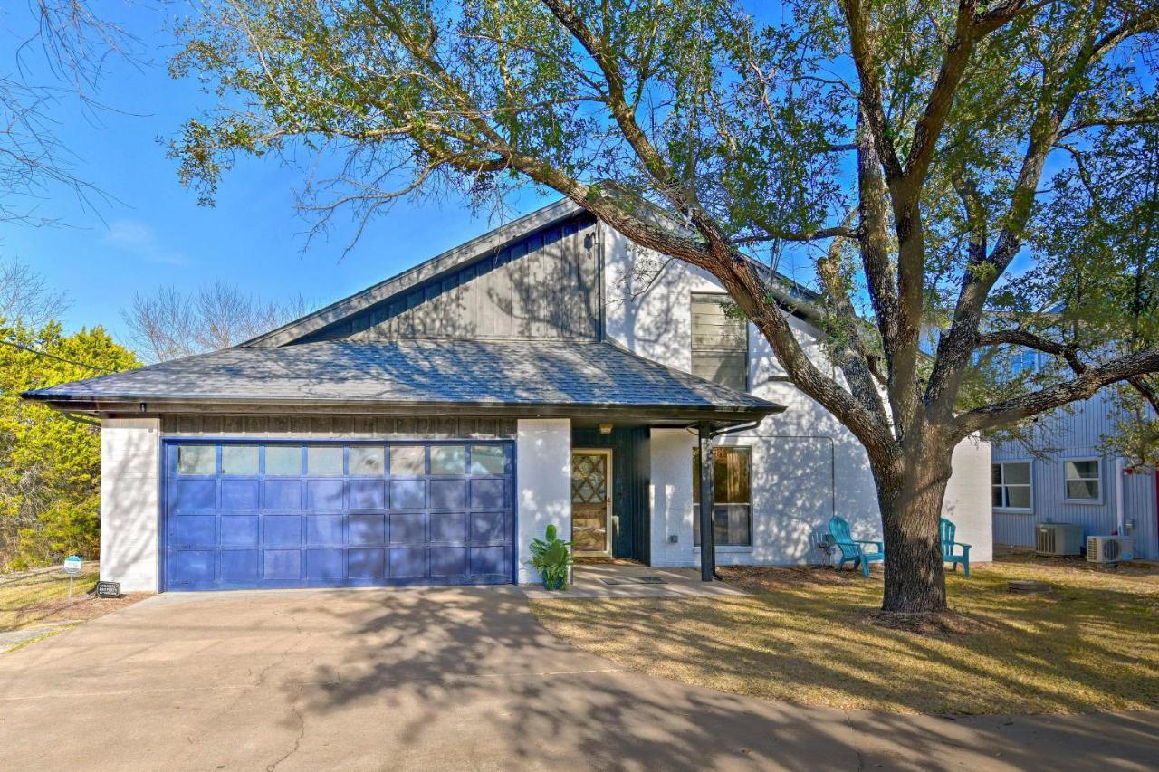 Chic Lakefront Granbury Getaway With Private Dock! Exteriör bild